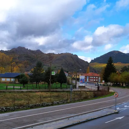 Duplex El Refugio De Porma Puebla de Lillo